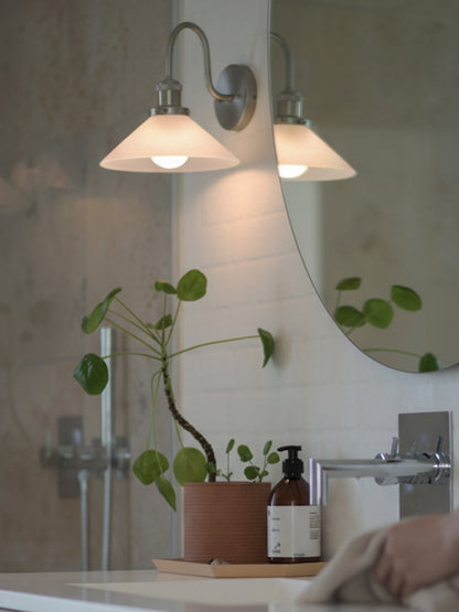 Vägglampa August Krom IP23