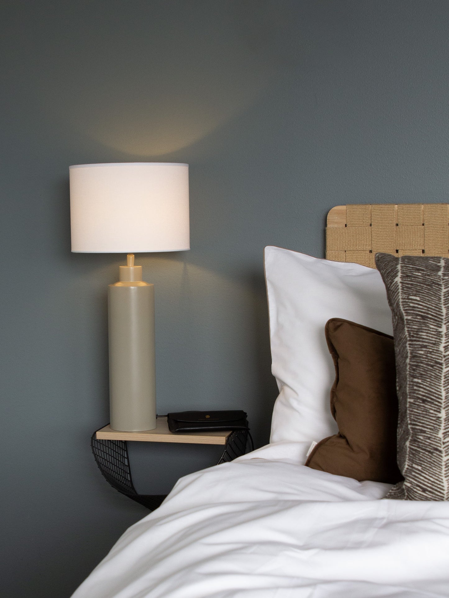 Bordslampa Solo 65 cm Beige/Vit